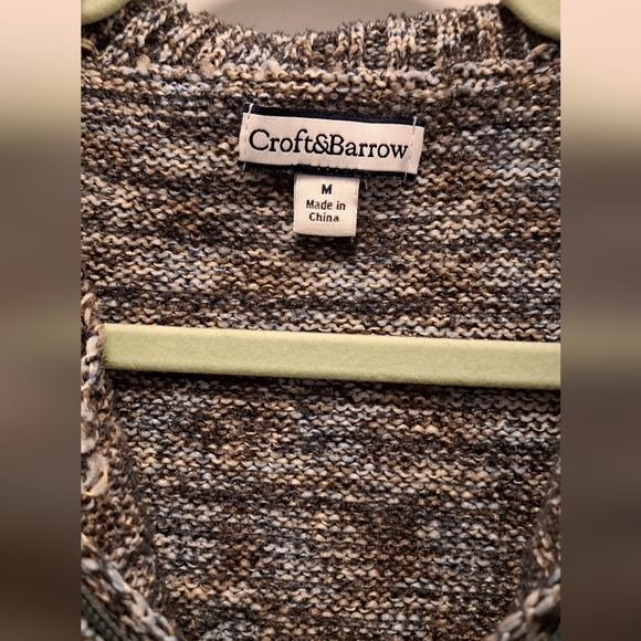 Women's Croft & Barrow half zip sweater - Picture 2 of 4